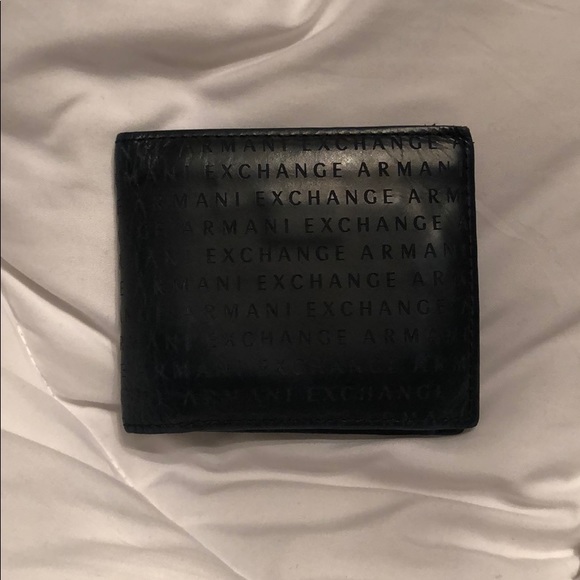 Genuine Leather Armani Exchange Men’s Wallet - Picture 3 of 3